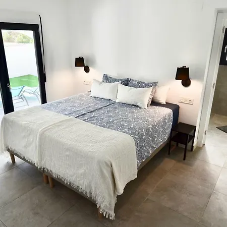 Exclusive Beachfront Vila Cabo Roig