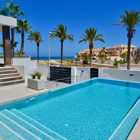 Vila Exclusive Beachfront *
