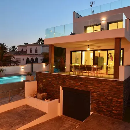 Villa Exclusive Beachfront Cabo Roig