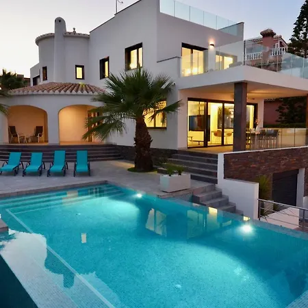 Exclusive Beachfront * Cabo Roig