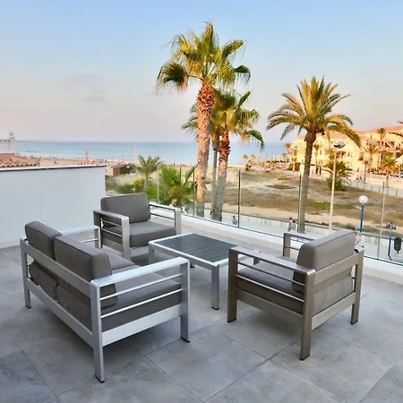 Villa Exclusive Beachfront