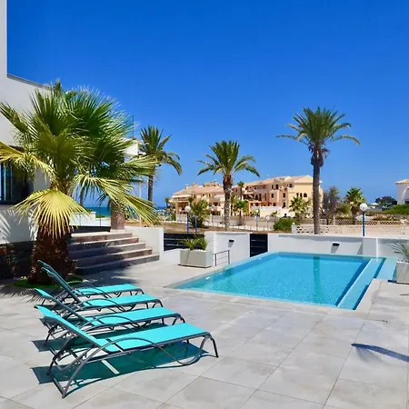 Villa Exclusive Beachfront *